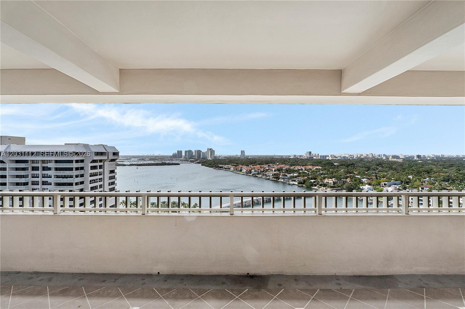 2 Grove Isle Dr BPH10
