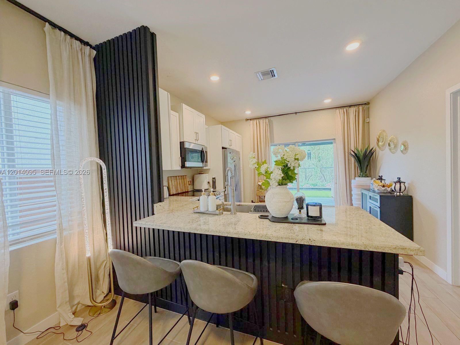 1921 SE 8th Pl