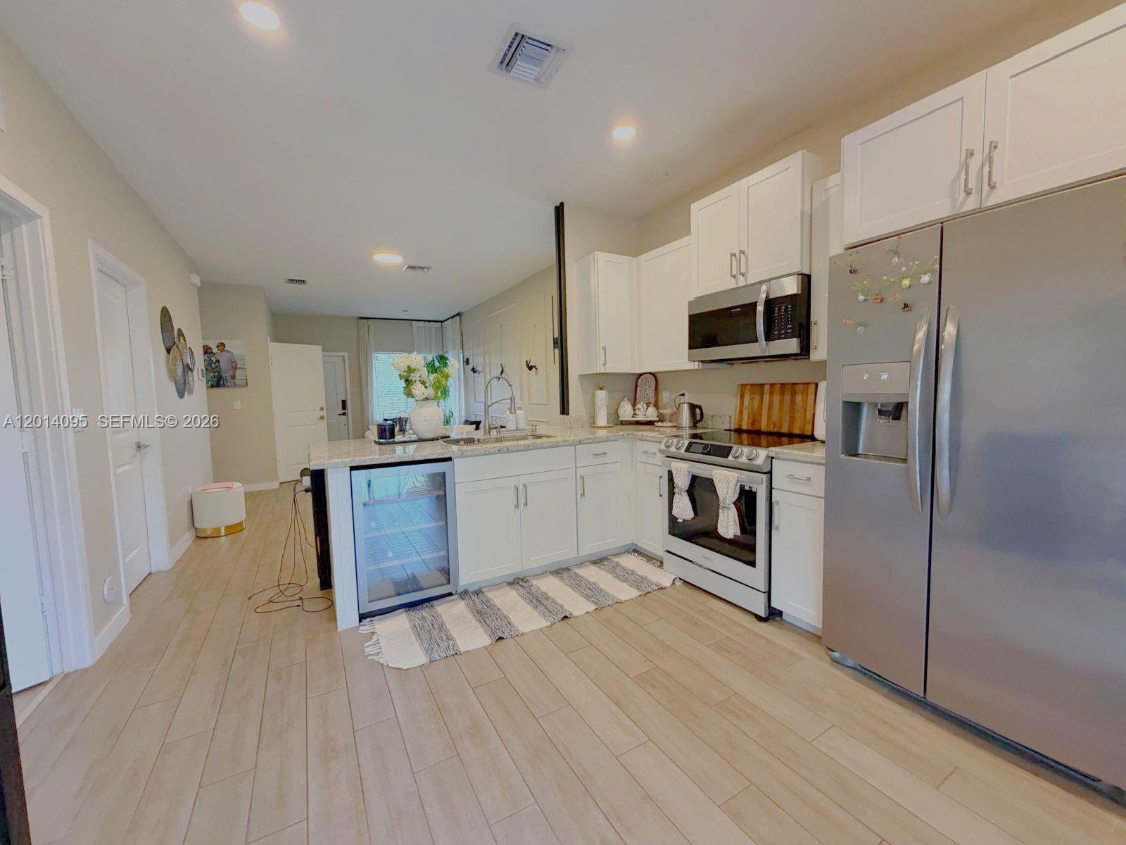 1921 SE 8th Pl