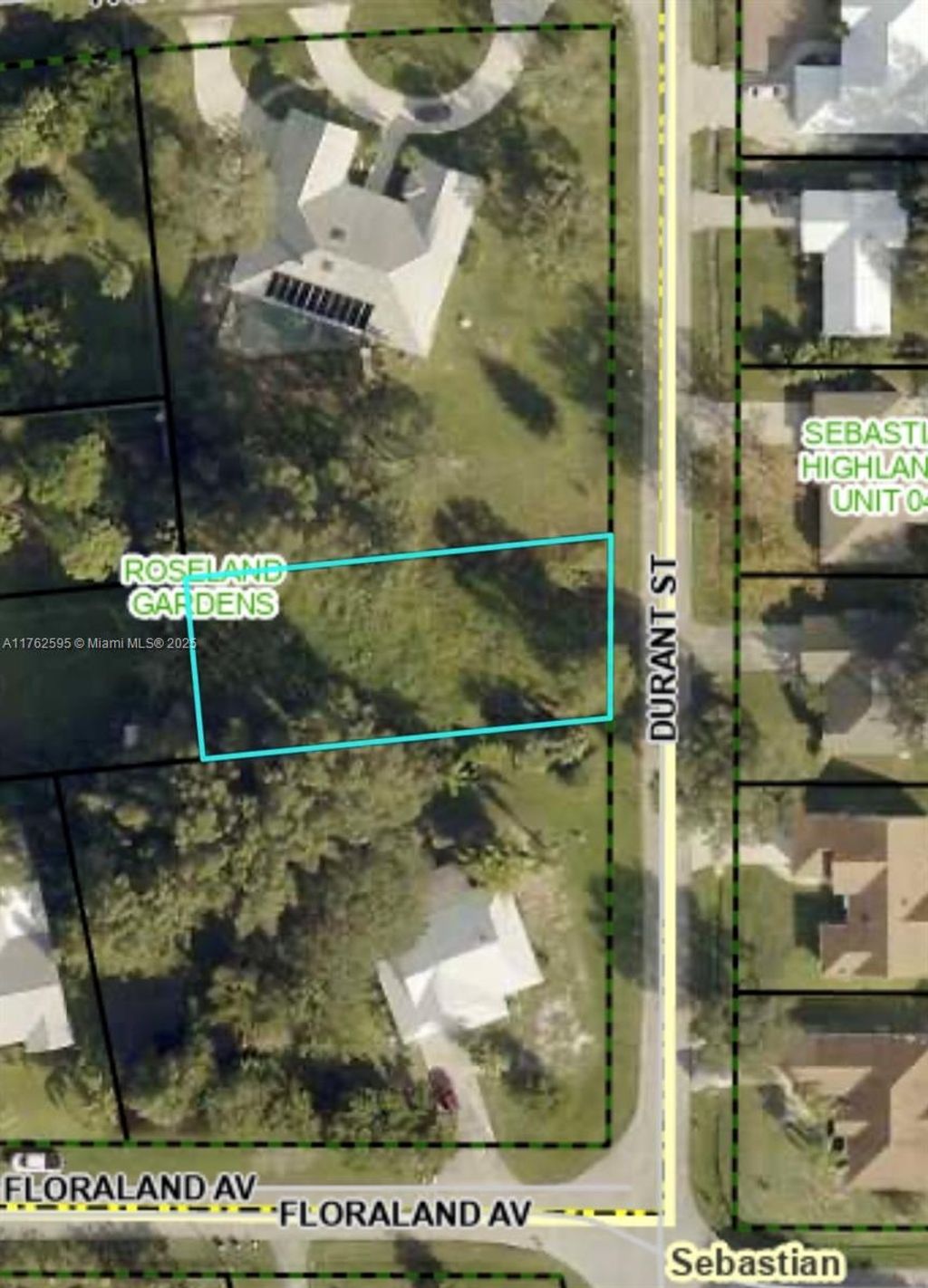 Photo of 580 Durant St, Sebastian, FL 32958 (MLS # A11762595)