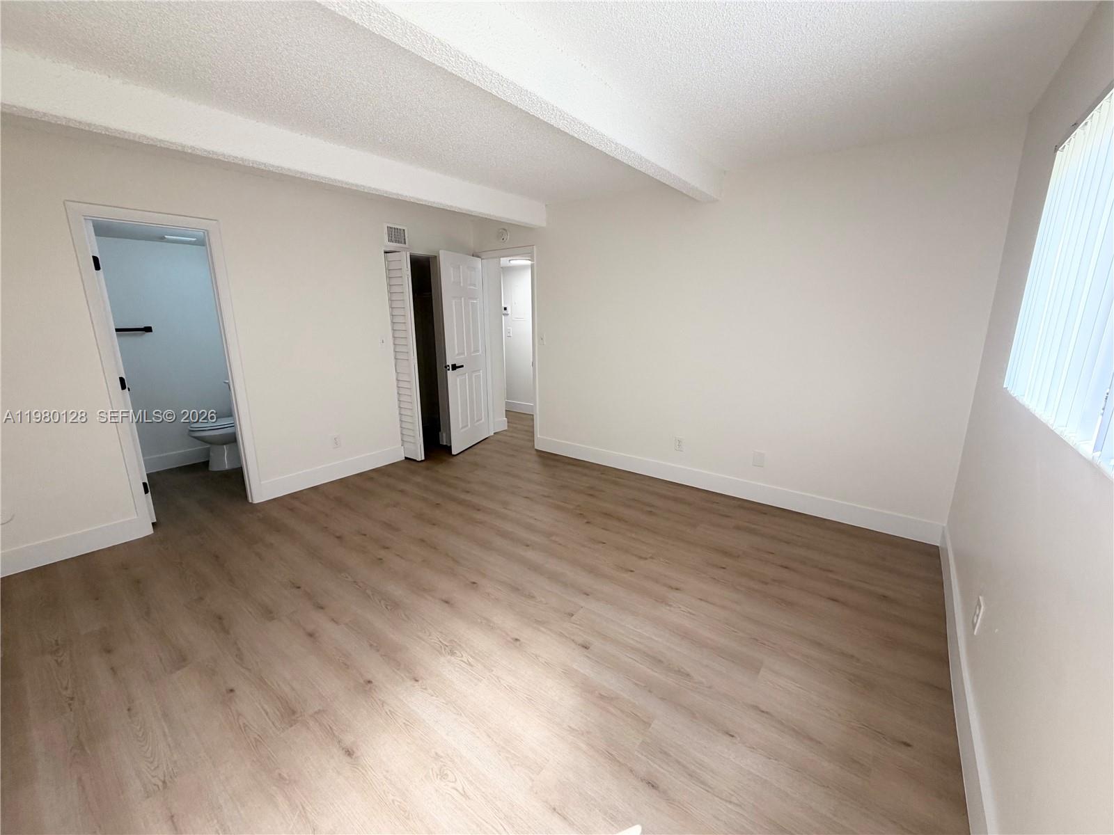 TOWNHOUSE VILLAGE CONDO - Residential Lease