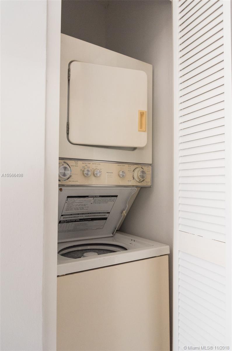 EIGHT PALMS CONDO - Residential Lease