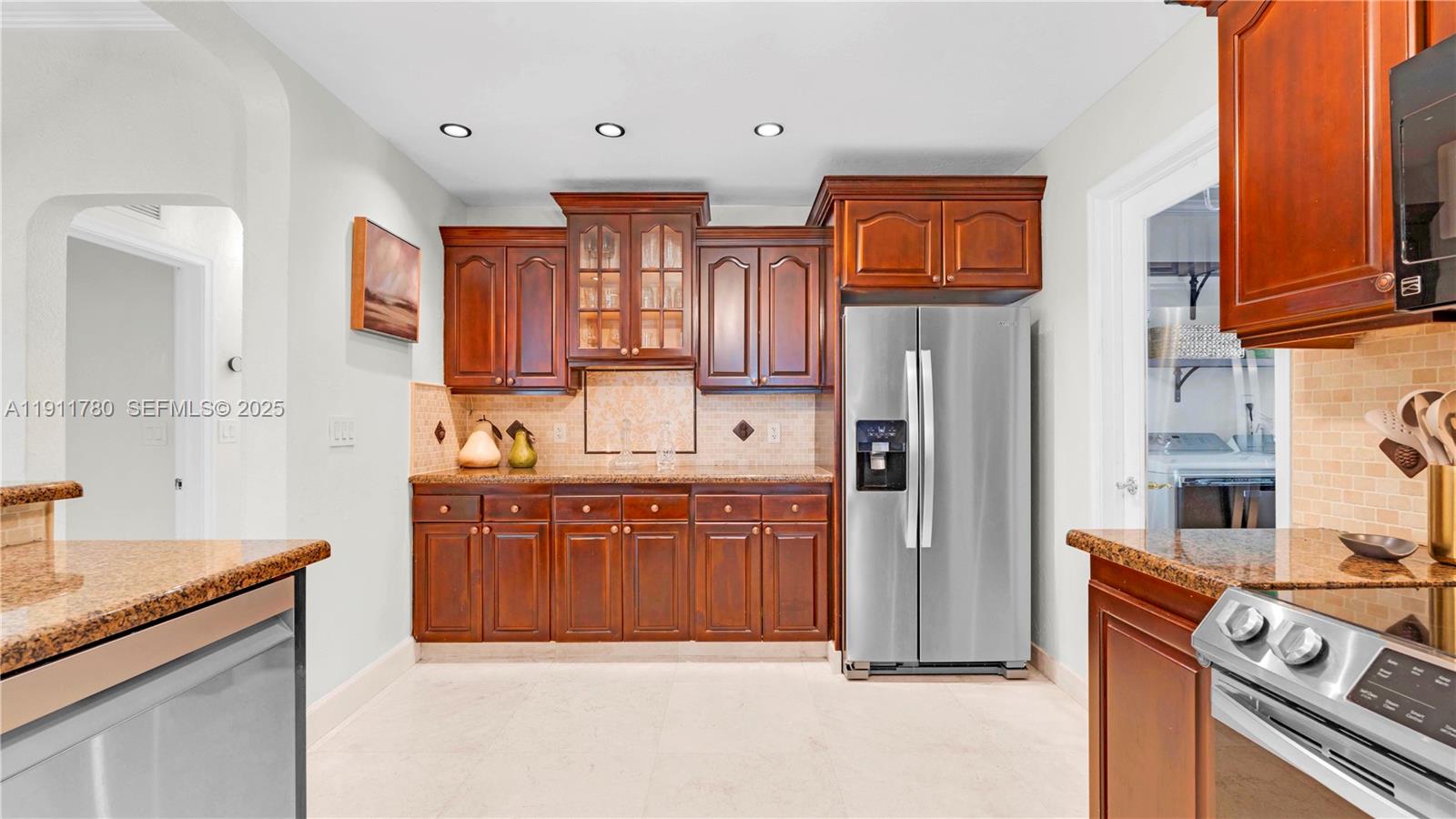 VICTORIA PARK CORR AMEN P - Residential Lease