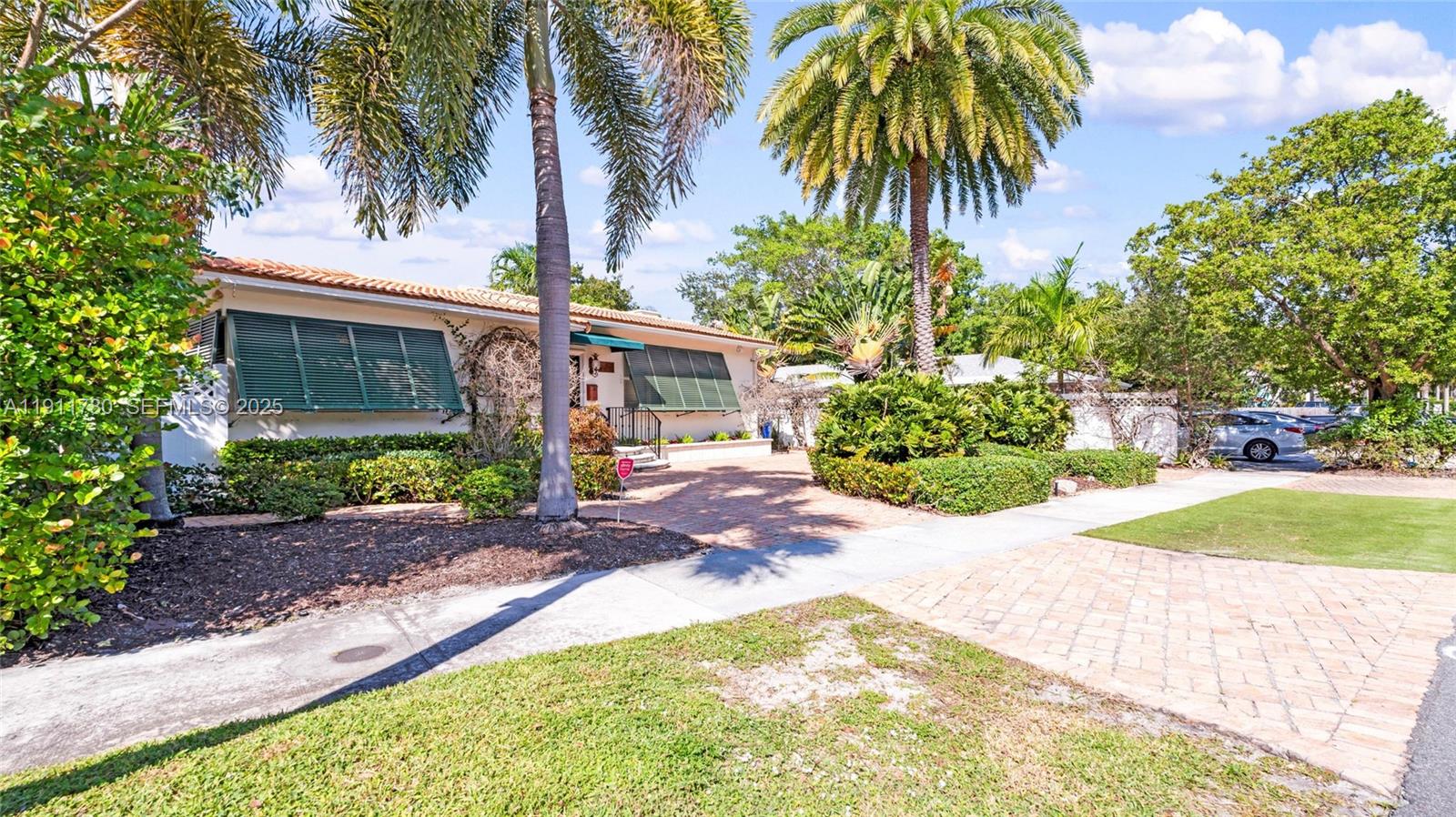 VICTORIA PARK CORR AMEN P - Residential Lease