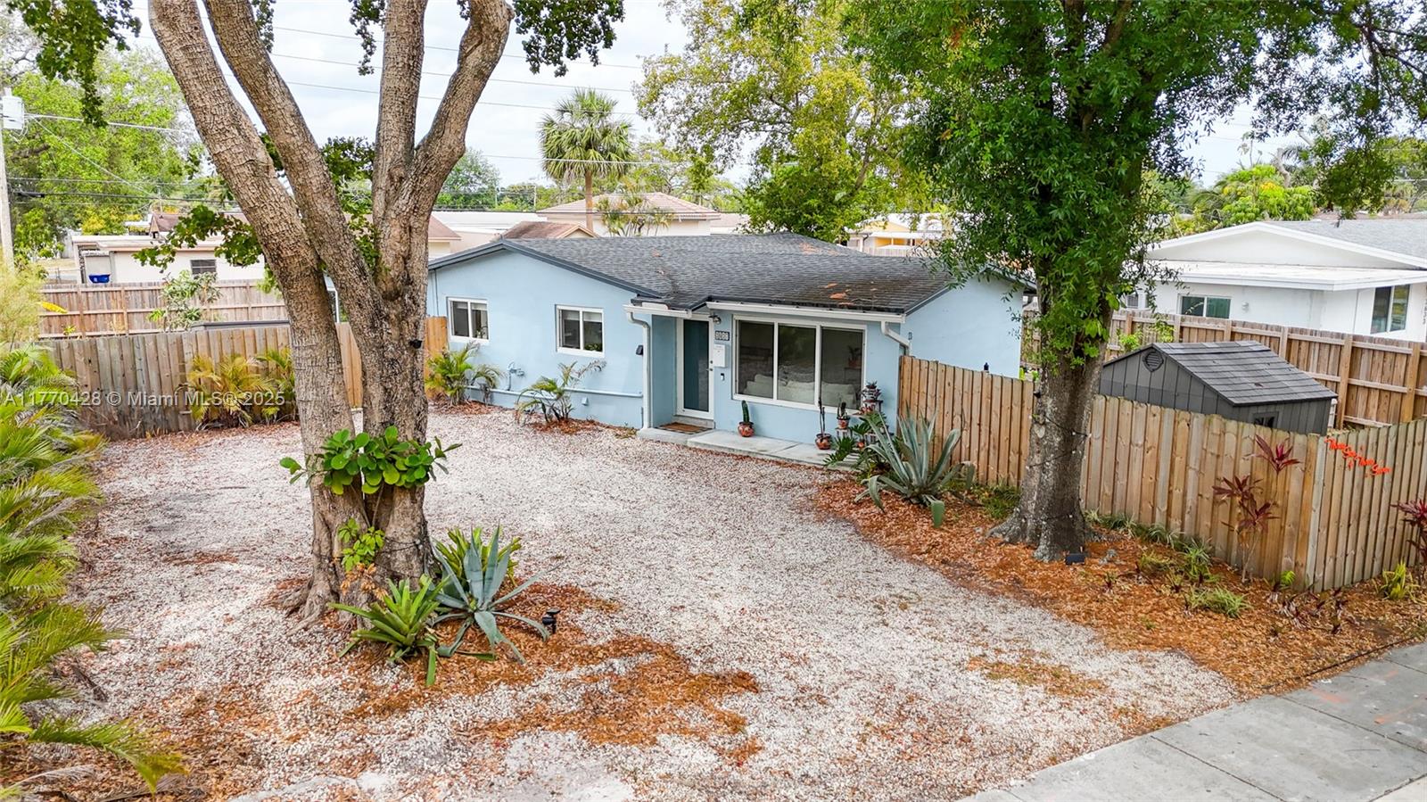 3637 Riverland Rd