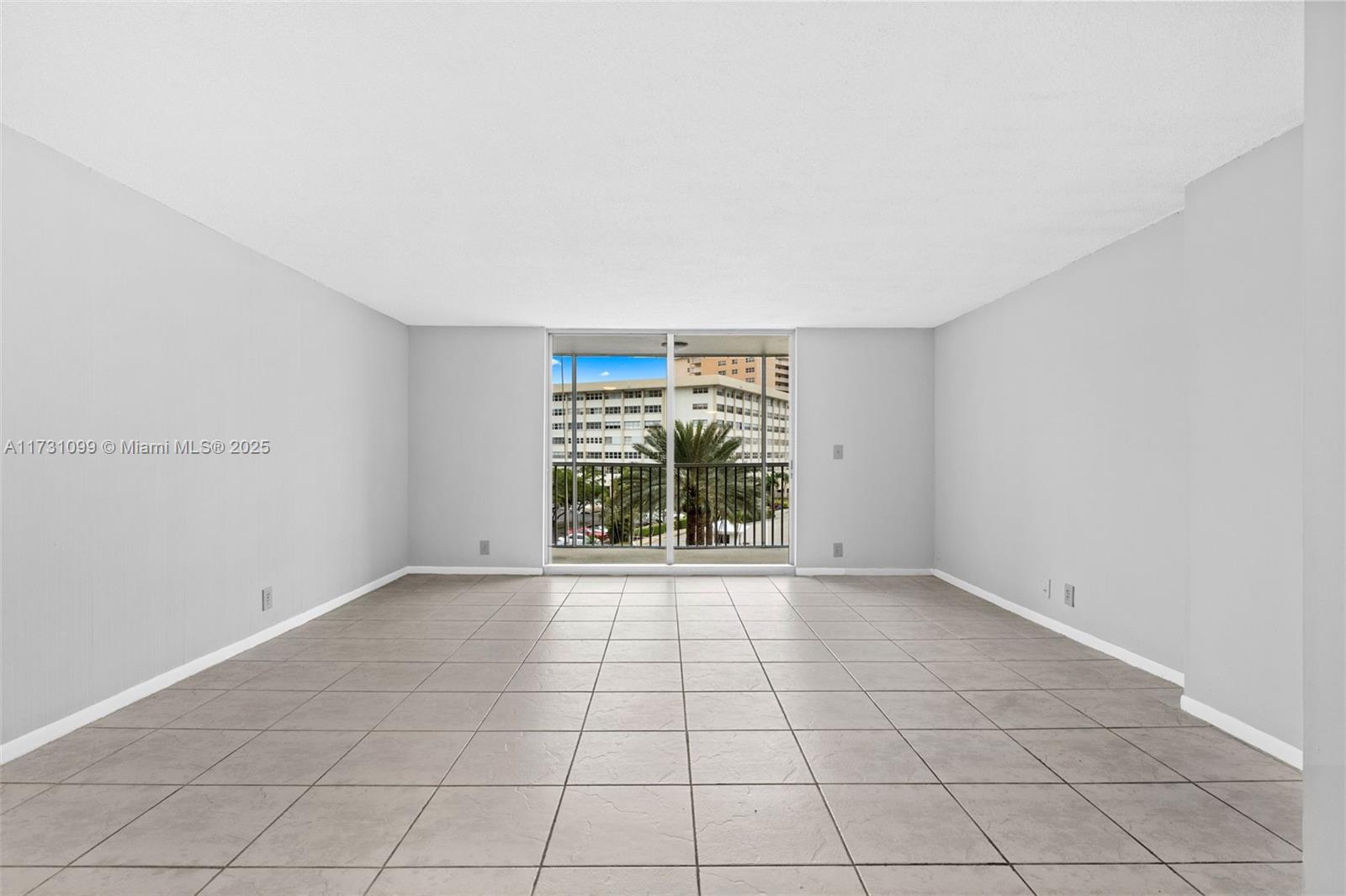 LAKE POINT TOWER CONDOMIN - Residential