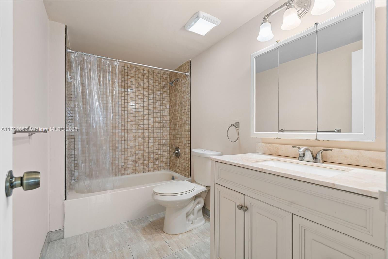 LAKE POINT TOWER CONDOMIN - Residential