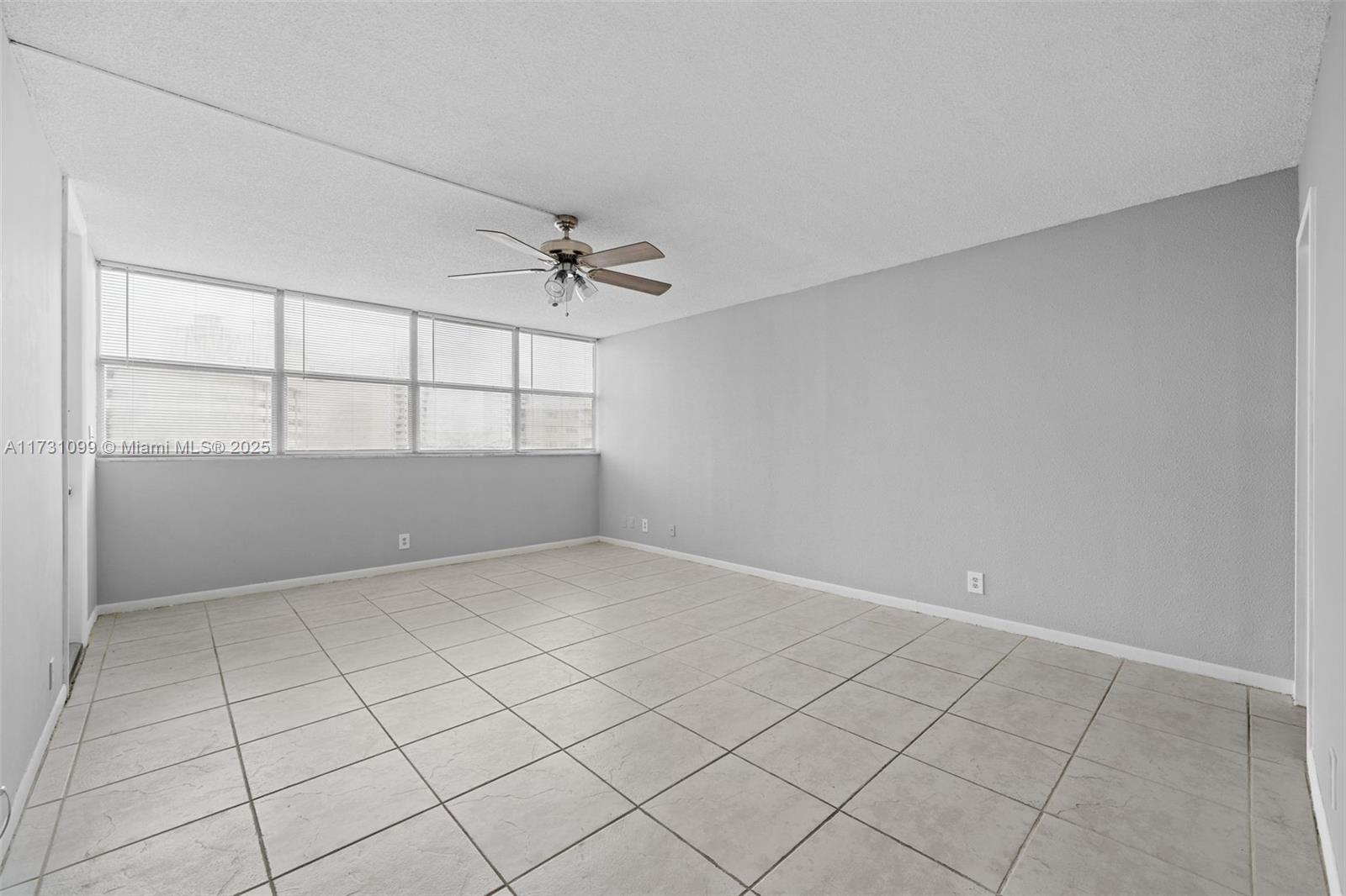 LAKE POINT TOWER CONDOMIN - Residential