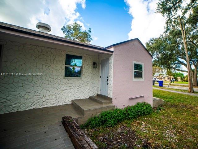 HOLLYWOOD BEACH GARDENS - Residential Income