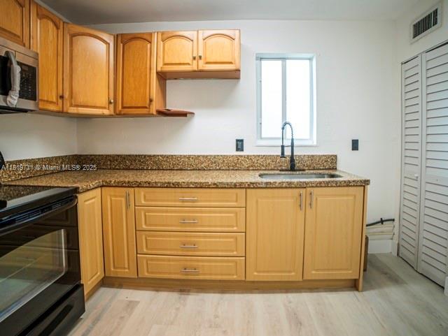 HOLLYWOOD BEACH GARDENS - Residential Income