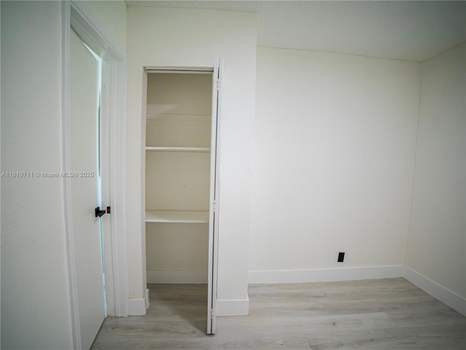 HOLLYWOOD BEACH GARDENS - Residential Income