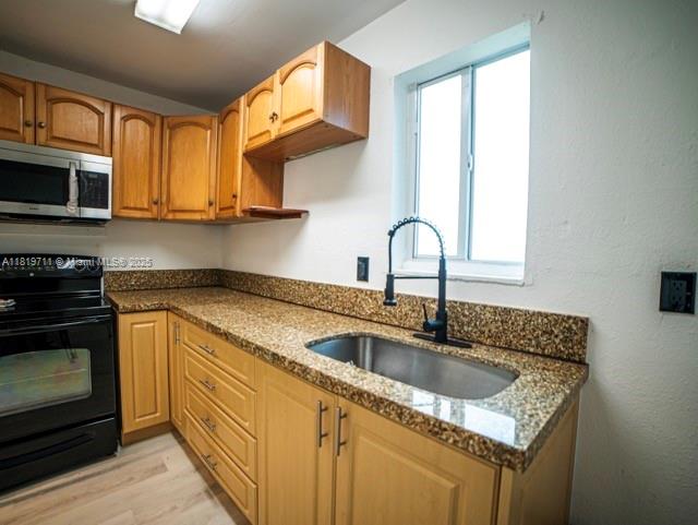HOLLYWOOD BEACH GARDENS - Residential Income