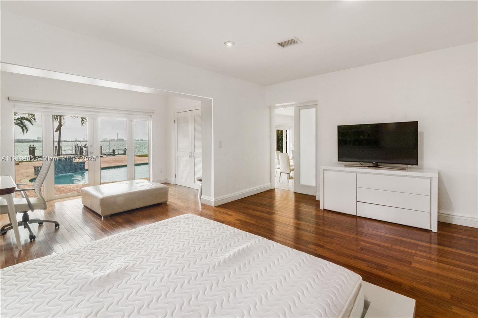 ISLE OF NORMANDY TROUVILL - Residential Lease