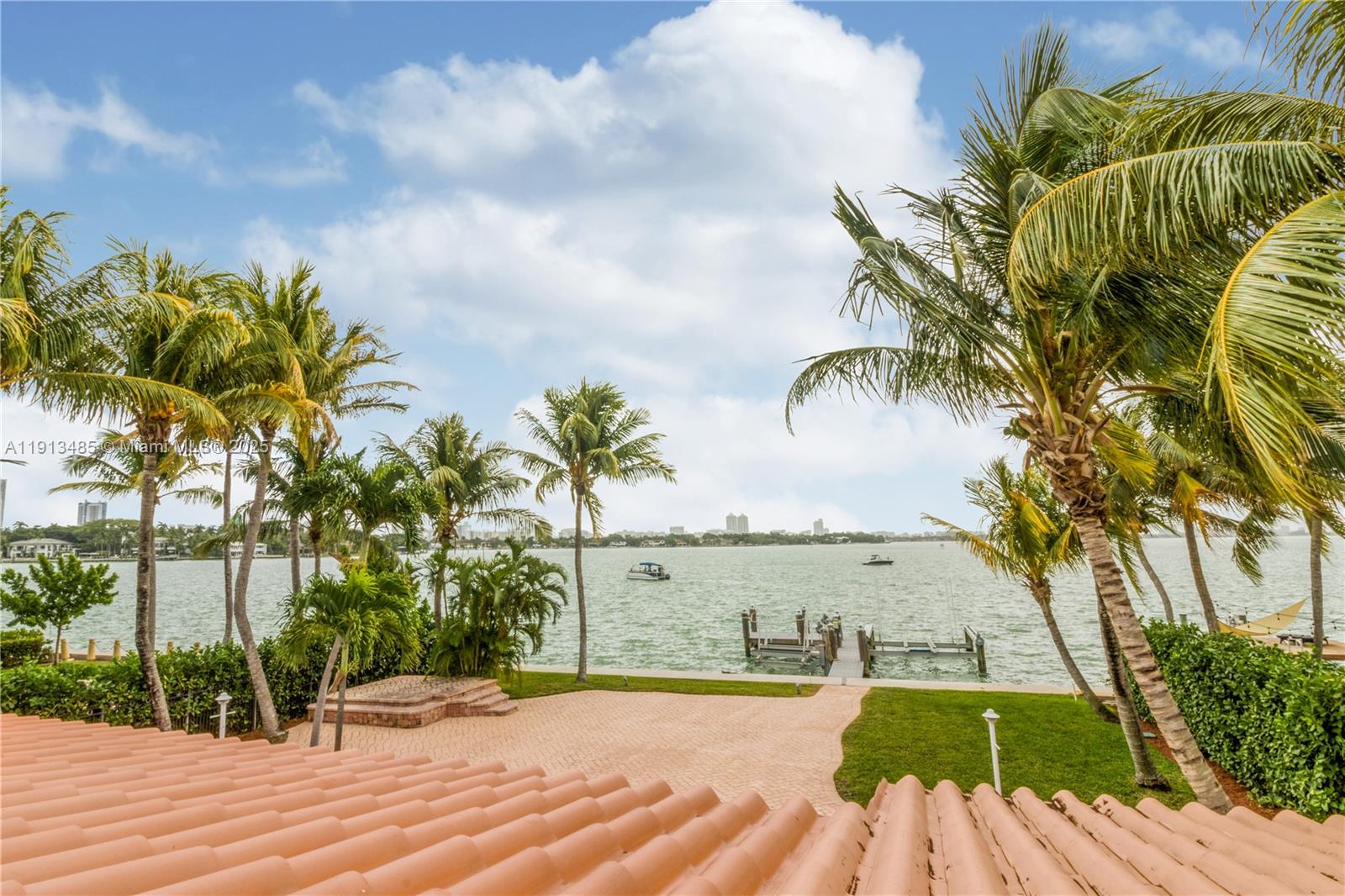 ISLE OF NORMANDY TROUVILL - Residential Lease