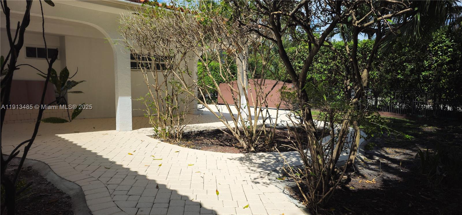 ISLE OF NORMANDY TROUVILL - Residential Lease