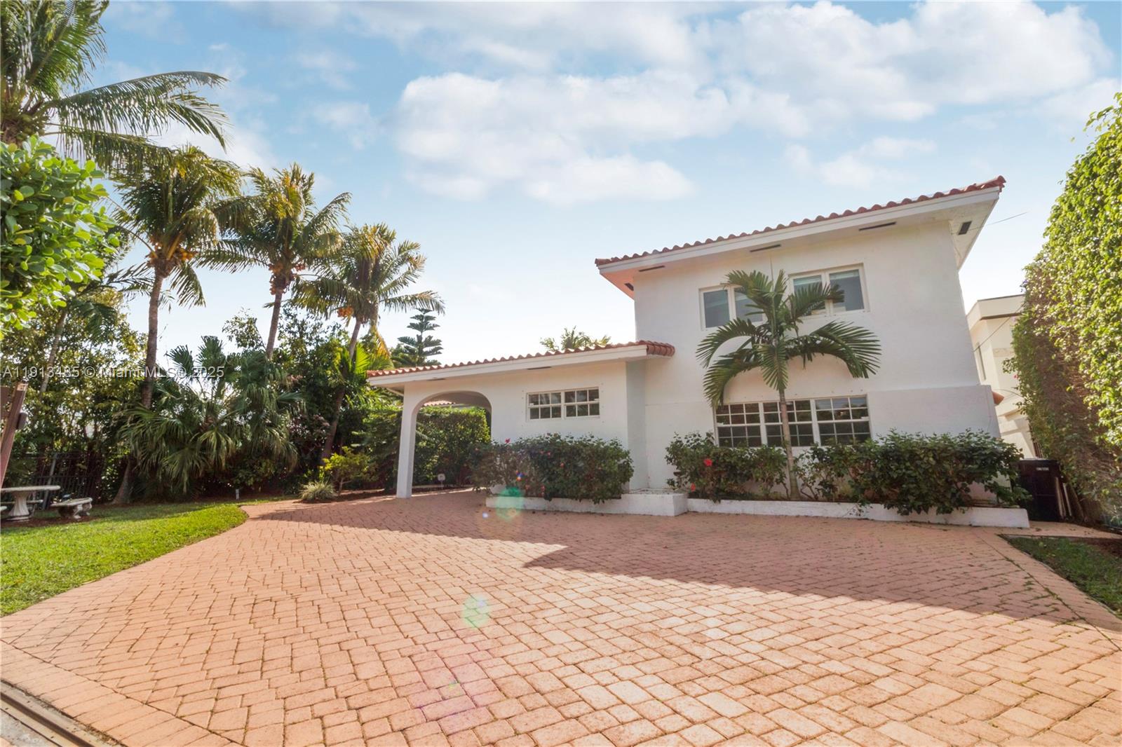 ISLE OF NORMANDY TROUVILL - Residential Lease