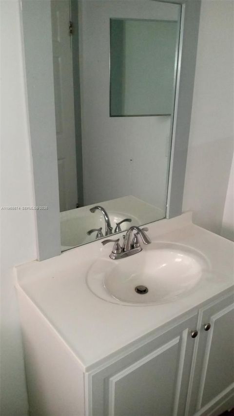 View photos, virtual tours, details... 1841 Cleveland St 1-4 Hollywood FL 33020