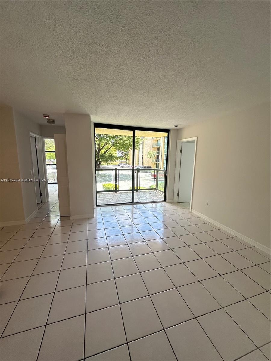 11750 SW 18th St 224-1