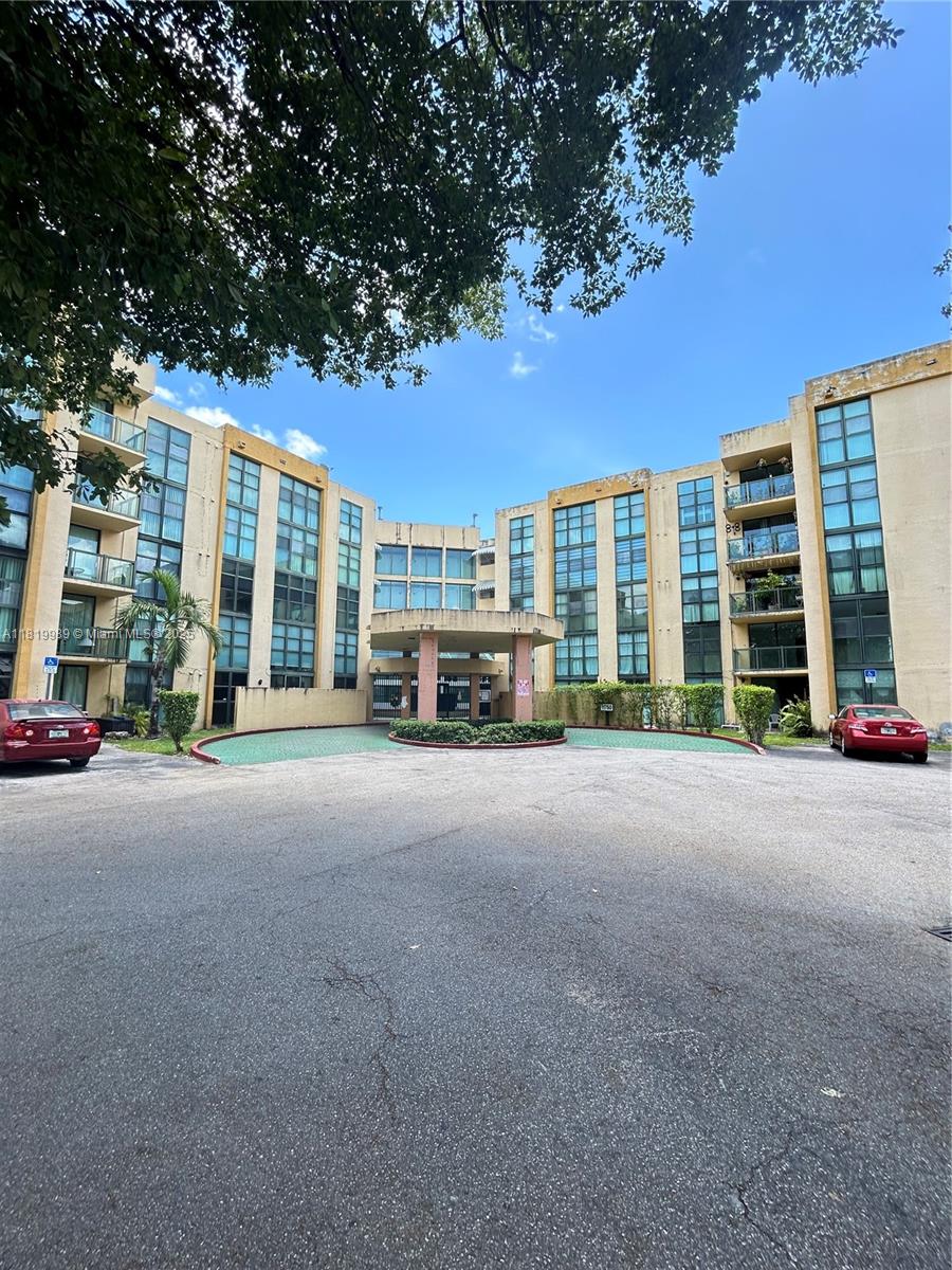 Rental Property at 11750 Sw 18th St 224-1, Miami, Broward County, Florida - Bedrooms: 2 
Bathrooms: 2  - $2,300 MO.