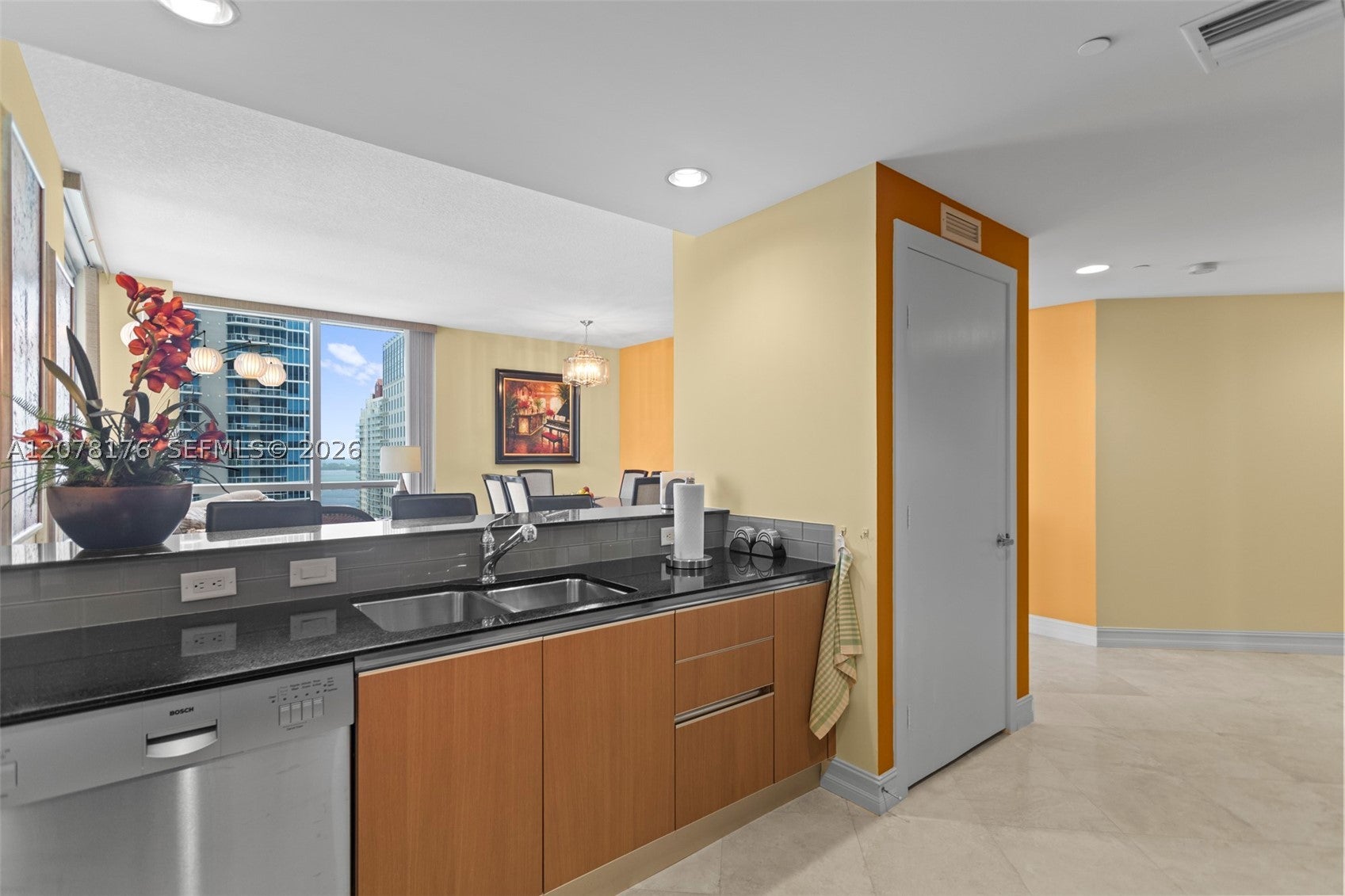 1060 Brickell Ave 2601