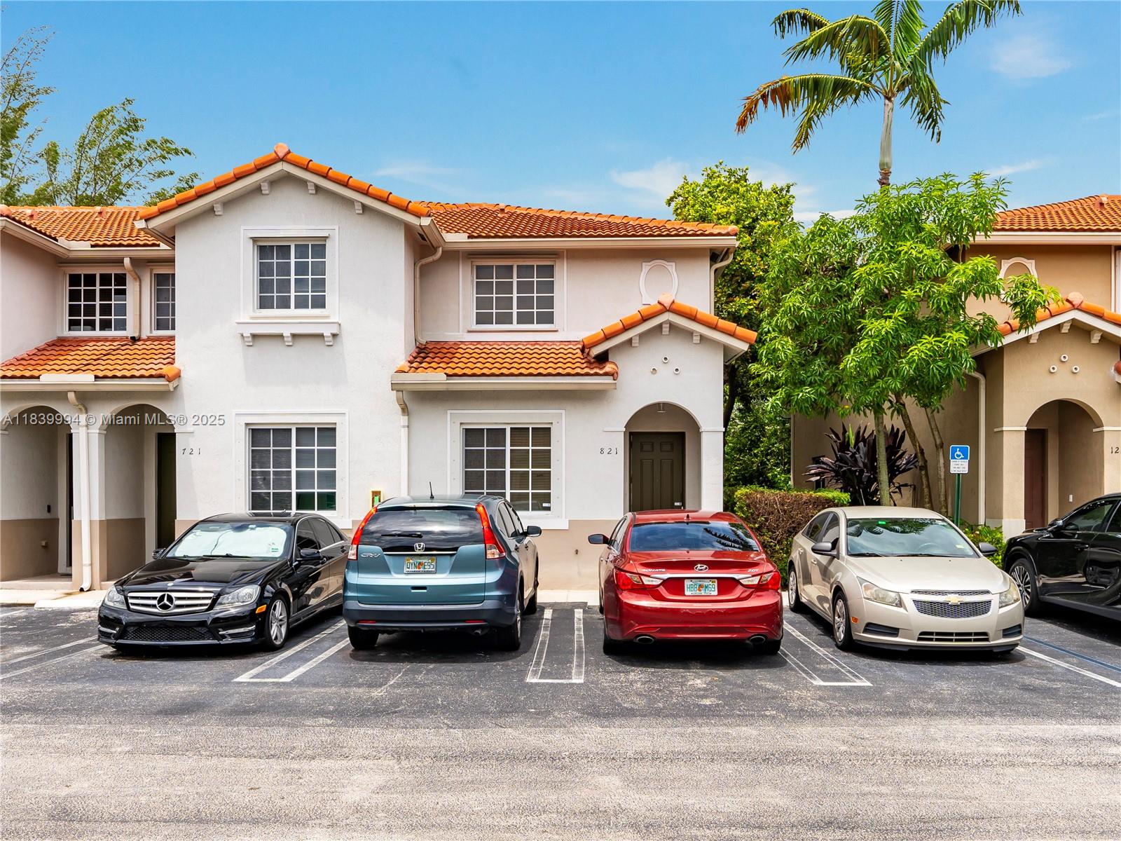 HOA REQUIRES minimum credit score of 680 and minimum income of $40,00 PER PERSON RESPONSIBLE FOR LEASE. Two story townhome in gated community! 3 bedrooms with 3 full bathrooms. Primary room and second bedroom are upstairs on second floor and the third bedroom is on first floor. Community includes playground and swimming pool. Close to major highways.