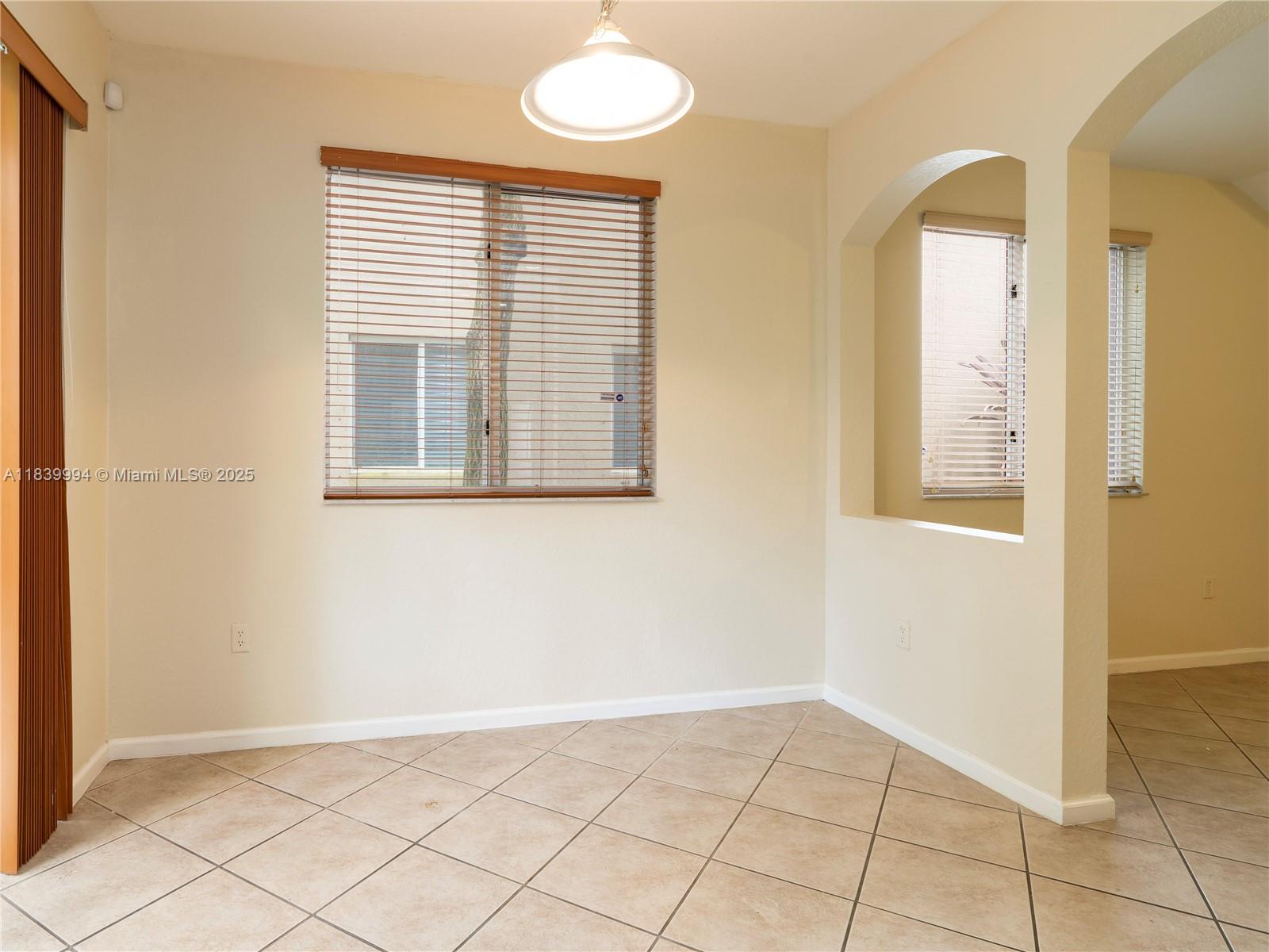 21213 NW 14th Pl 821