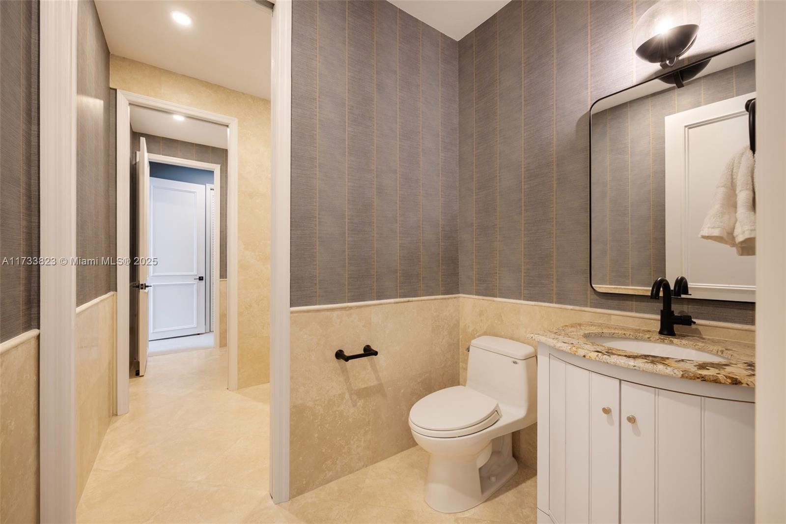 UNIVERSITY PLACE - Residential