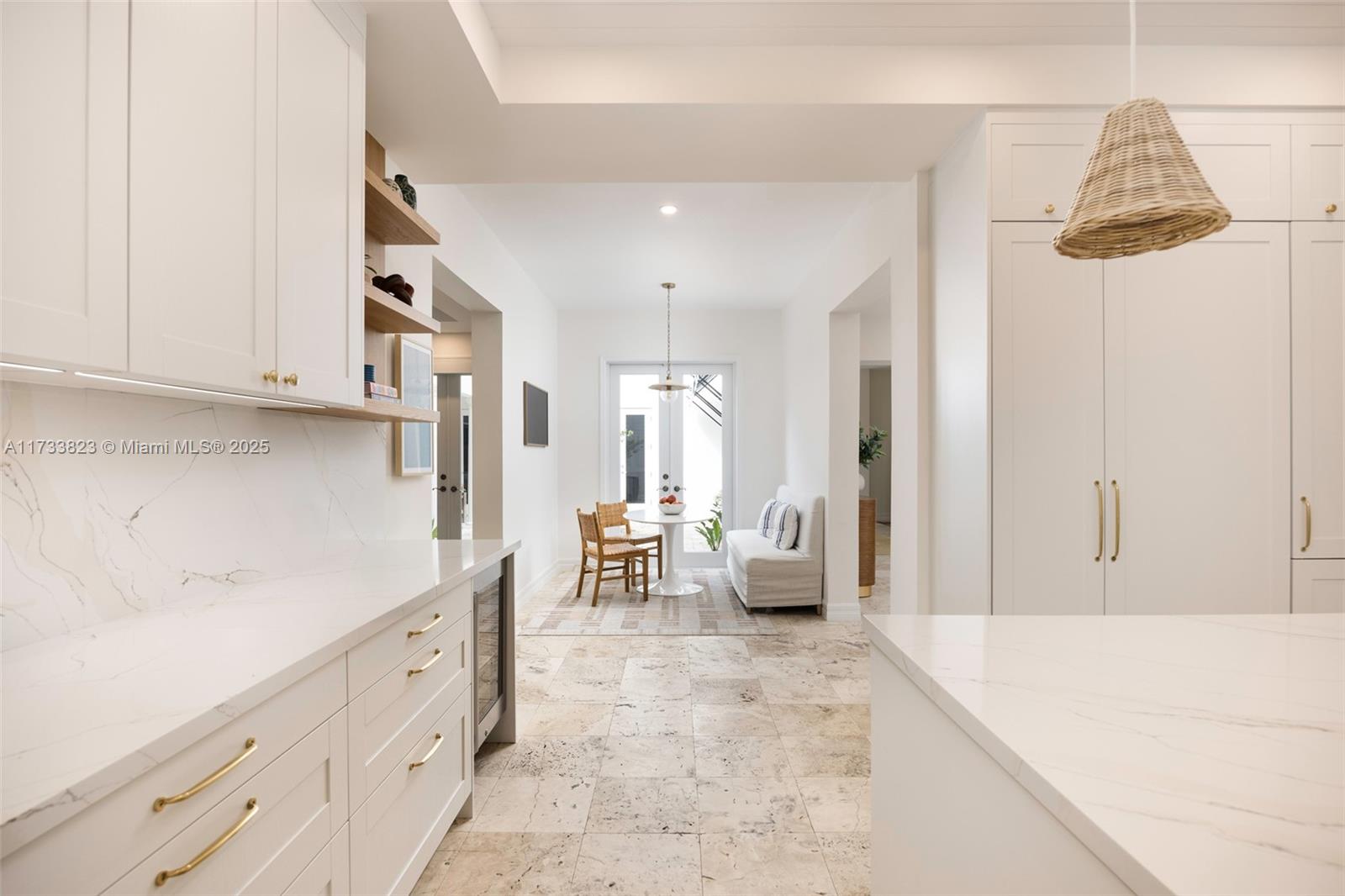 UNIVERSITY PLACE - Residential