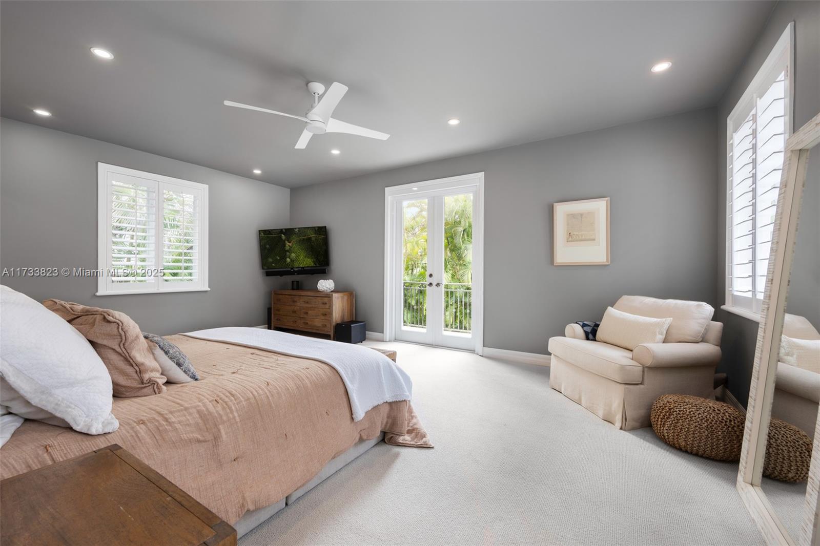 UNIVERSITY PLACE - Residential