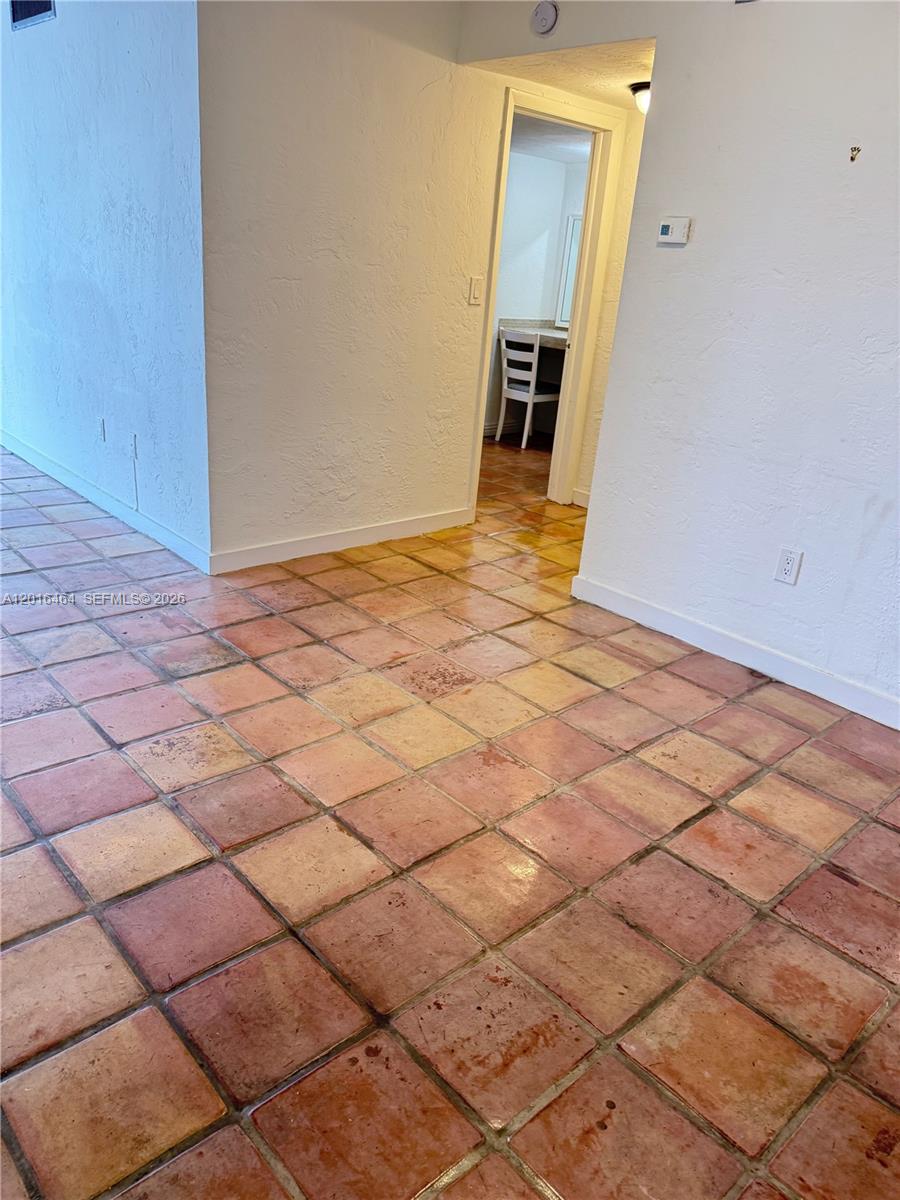 VILLA CAPRI CONDO - Residential Lease