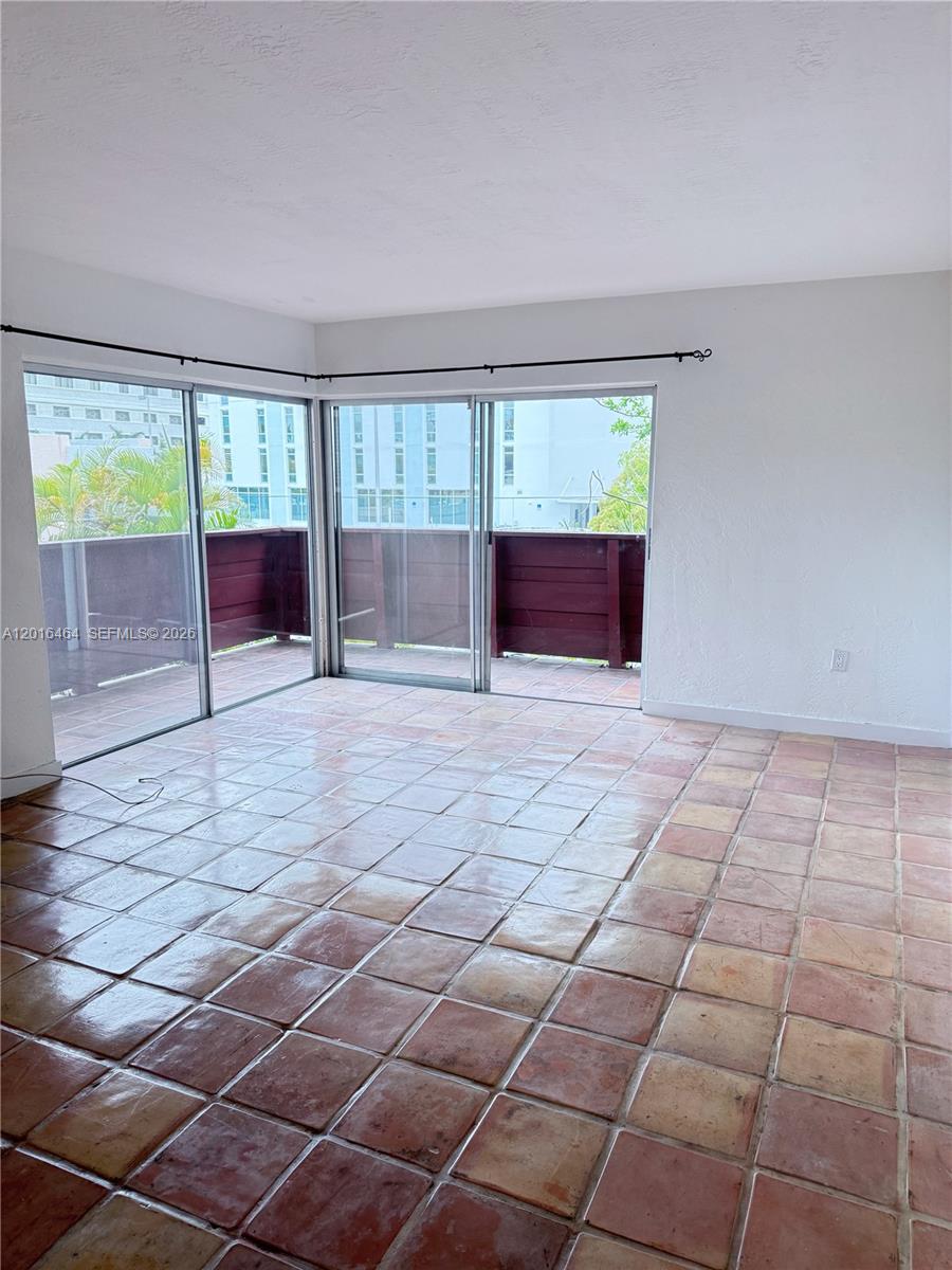 VILLA CAPRI CONDO - Residential Lease