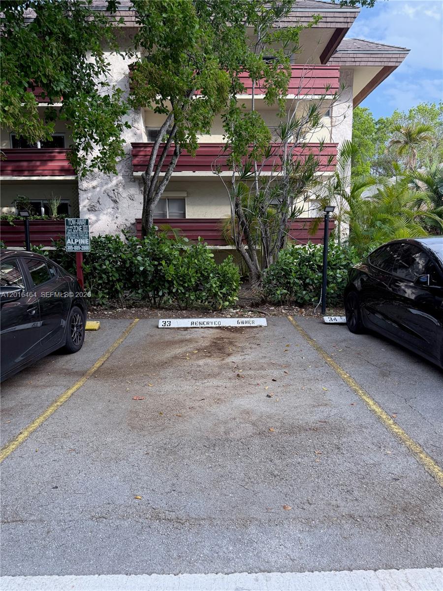 VILLA CAPRI CONDO - Residential Lease