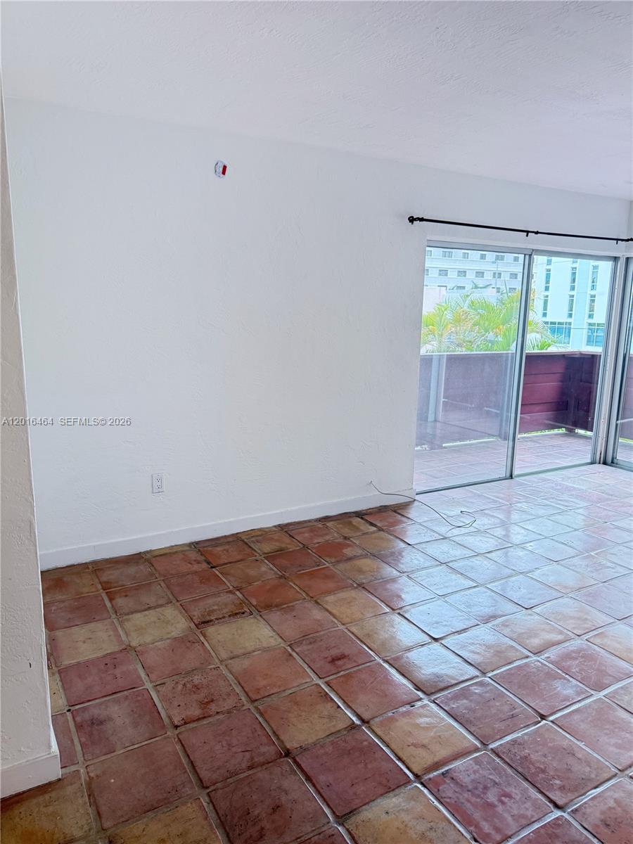 VILLA CAPRI CONDO - Residential Lease