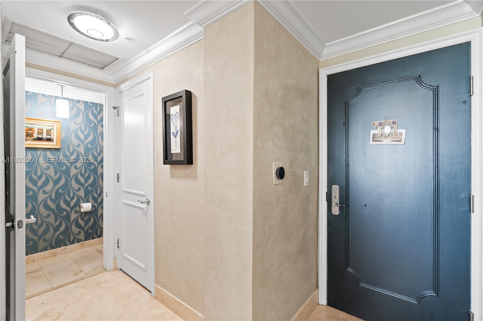 THE EXECUTIVES RESIDENCES - Residential Lease