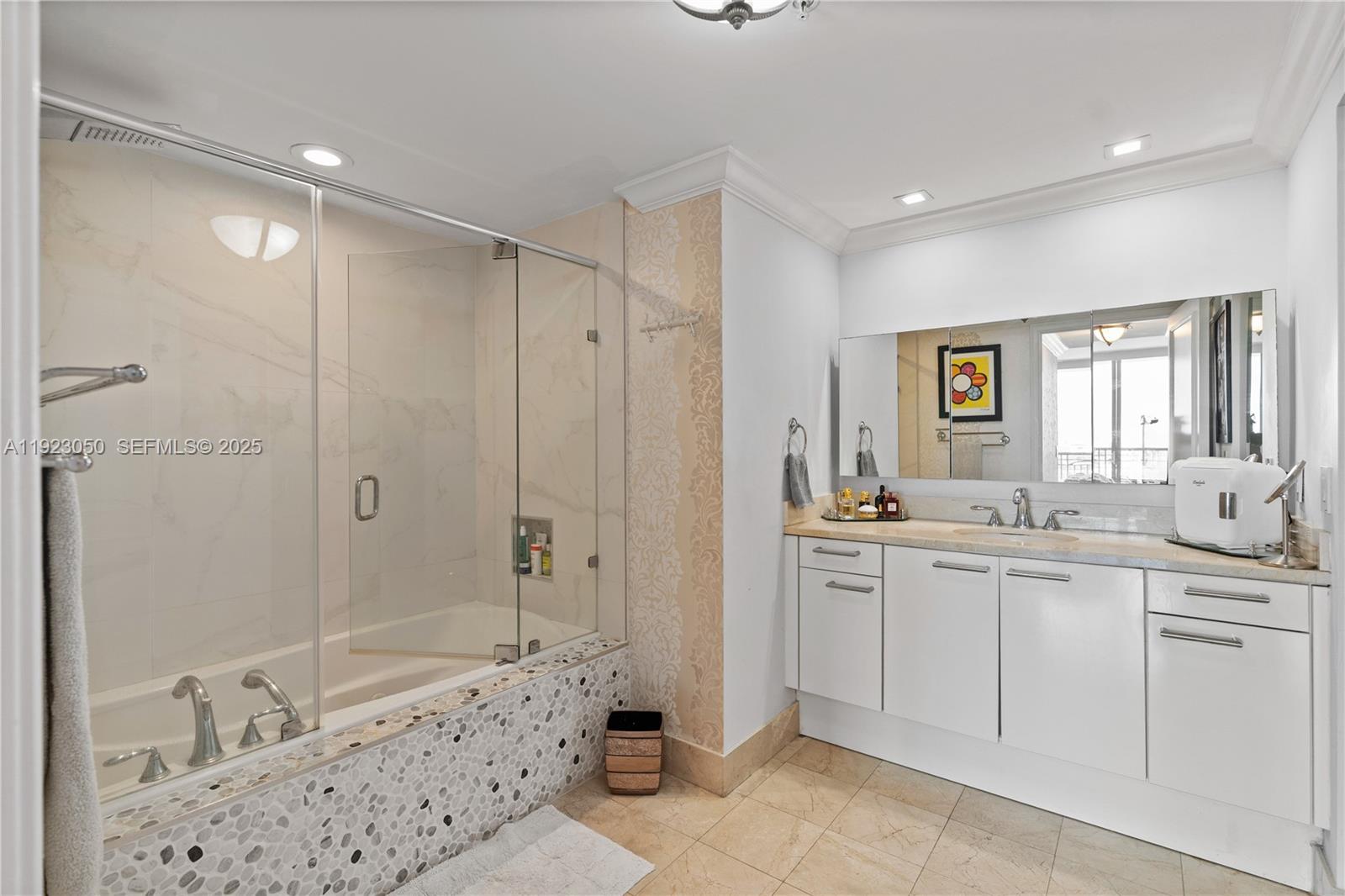 THE EXECUTIVES RESIDENCES - Residential Lease