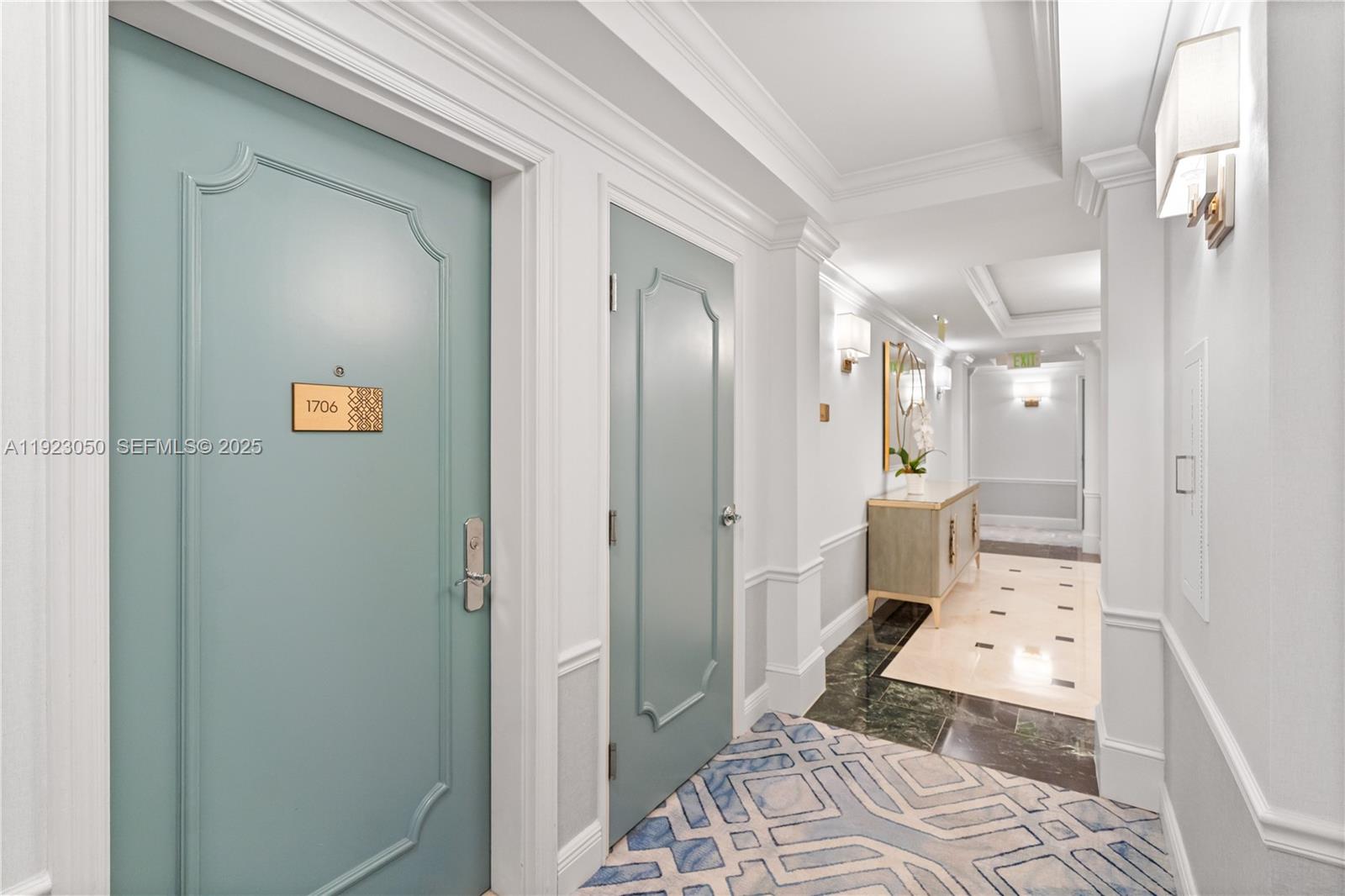 THE EXECUTIVES RESIDENCES - Residential Lease