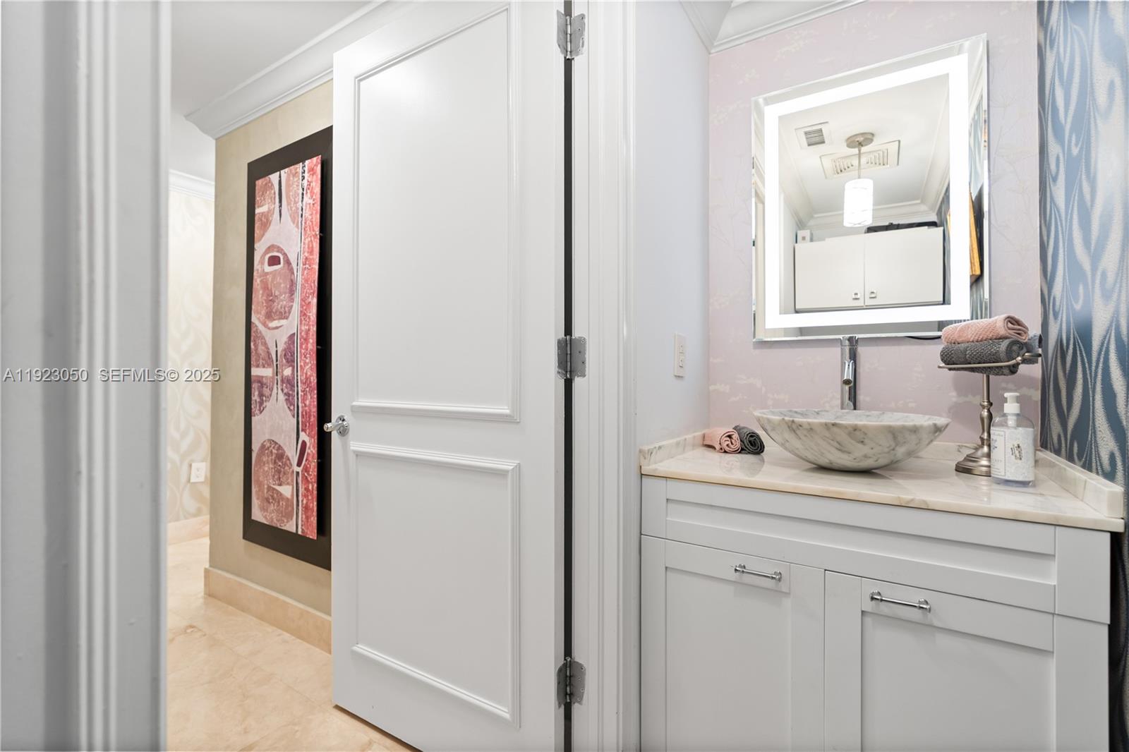 THE EXECUTIVES RESIDENCES - Residential Lease