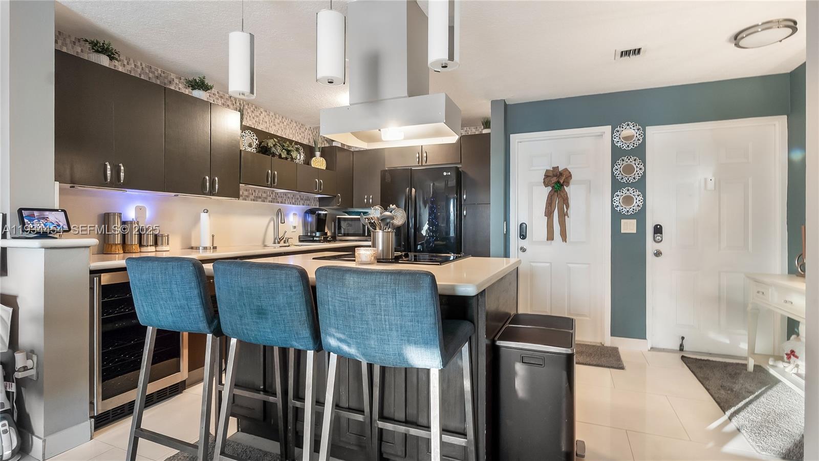 CRYSTAL LAKE 2ND SEC - Residential