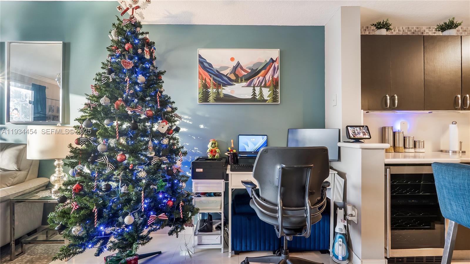 CRYSTAL LAKE 2ND SEC - Residential