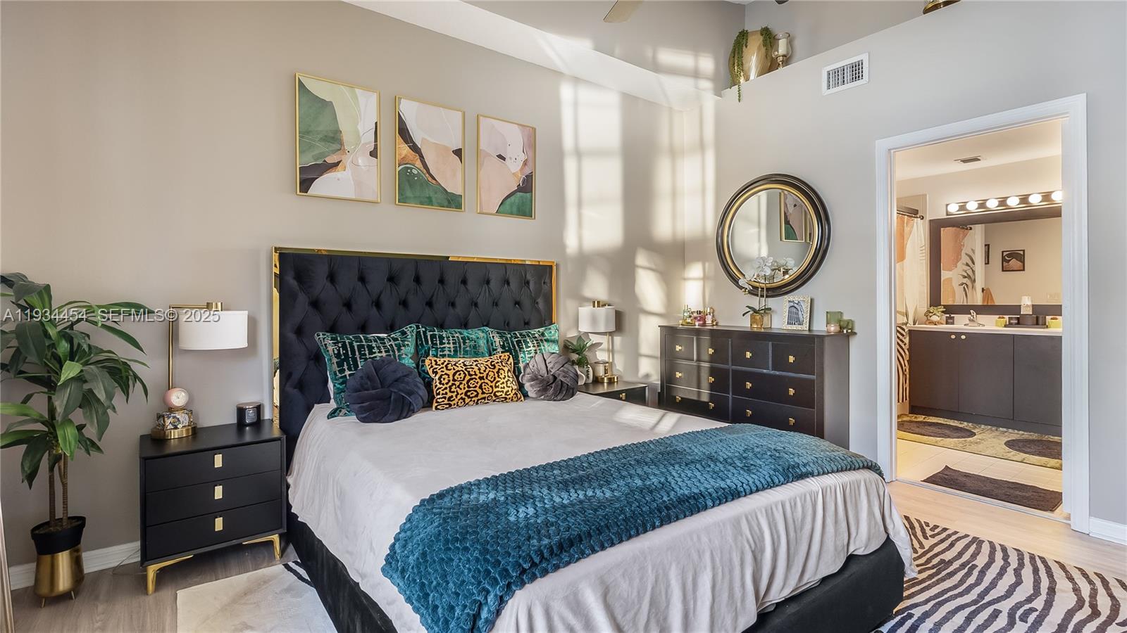 CRYSTAL LAKE 2ND SEC - Residential