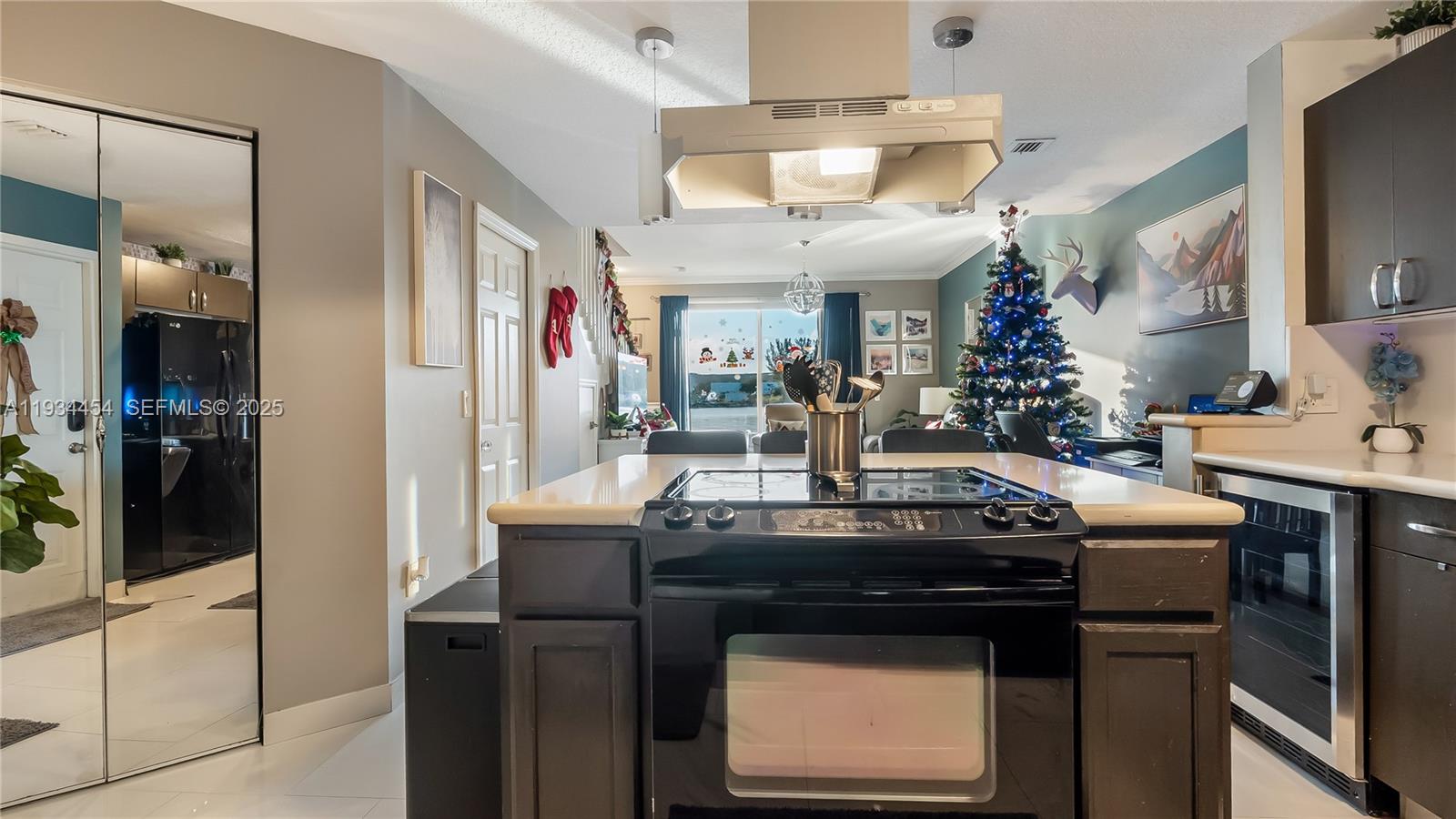 CRYSTAL LAKE 2ND SEC - Residential