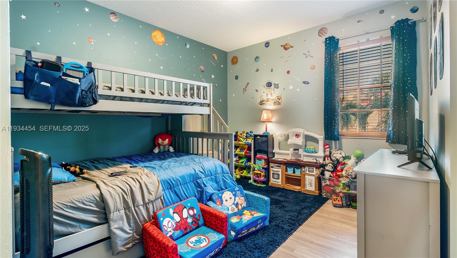 CRYSTAL LAKE 2ND SEC - Residential