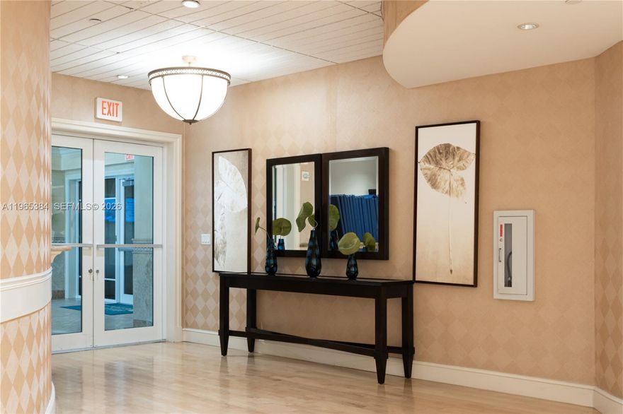 Spacious 2-bedroom, 2-bath residence located in Turnberry Village North Tower. This bright unit features high ceilings, an open-concept kitchen with granite countertops and stainless steel appliances, and a split-bedroom layout for added privacy. Enjoy a private balcony and additional highlights such as a walk-in closet, in-unit washer and dryer, storage bin, and assigned parking. New marble floors!

The building offers resort-style amenities including pool, fitness center, spa, 24-hour security, and EV charging stations. Ideally situated in the heart of Aventura, just minutes from Aventura Mall, golf courses, and top dining options.