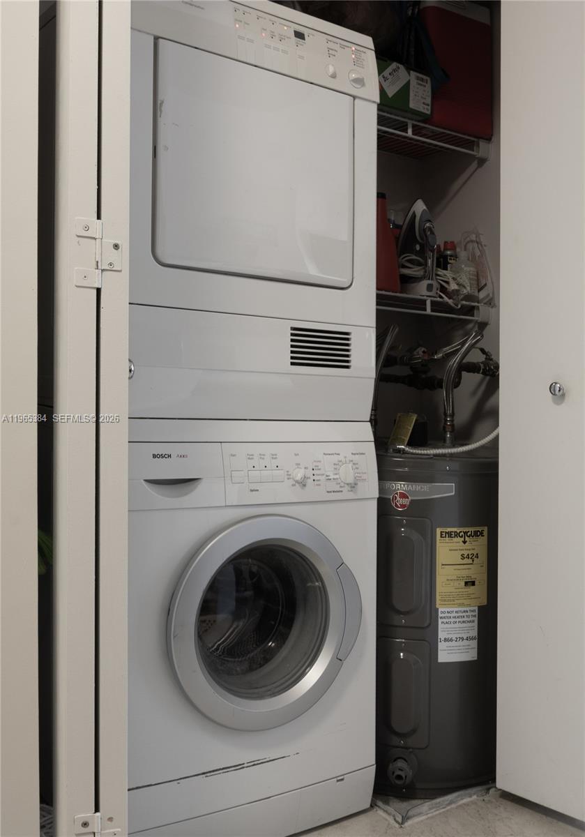 TURNBERRY VLG NO TOWER CO - Residential