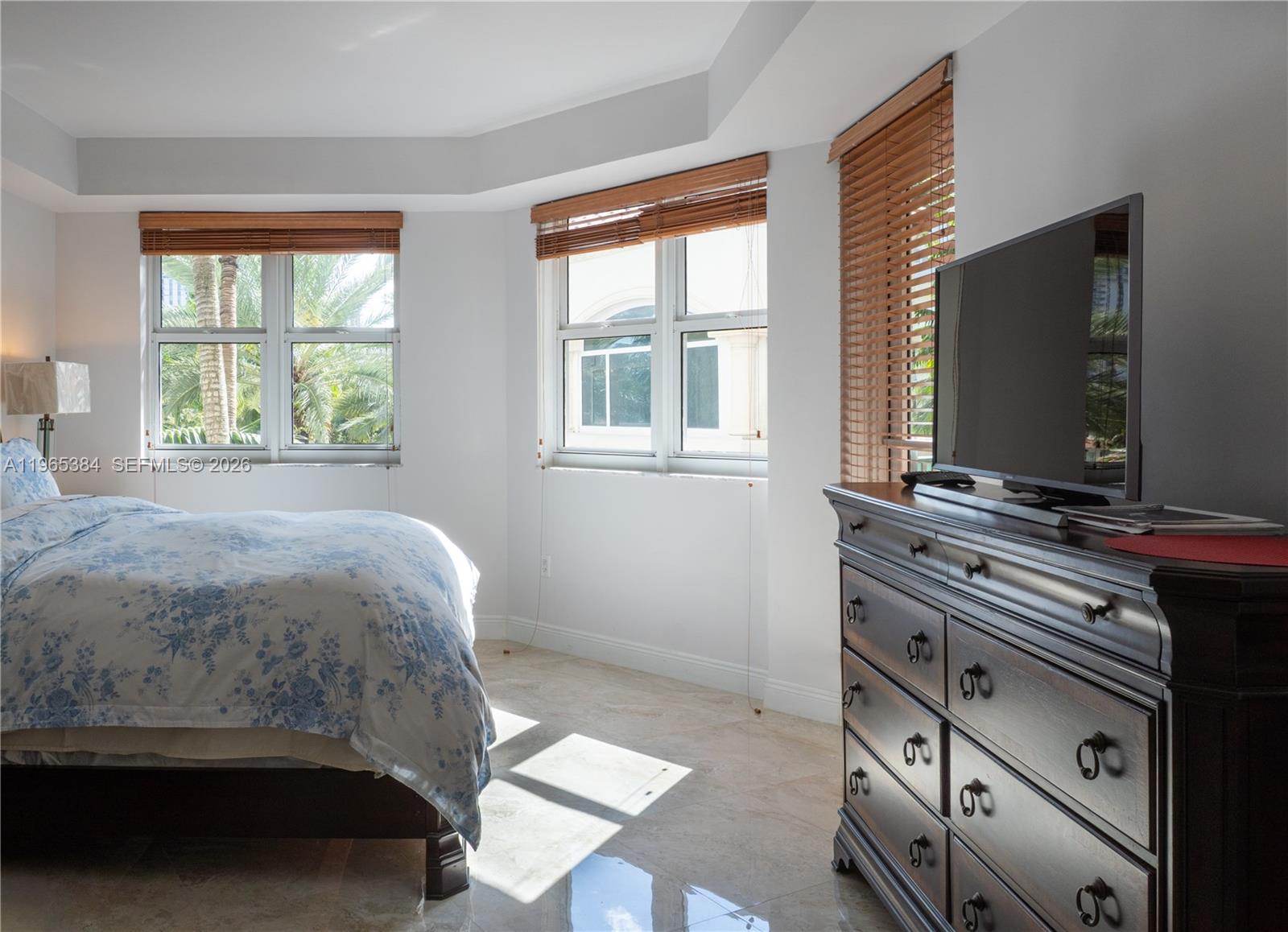 TURNBERRY VLG NO TOWER CO - Residential