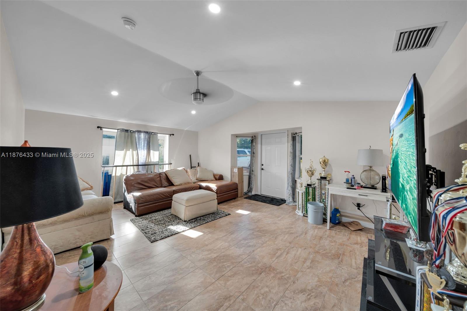 BUCKINGHAM - Residential