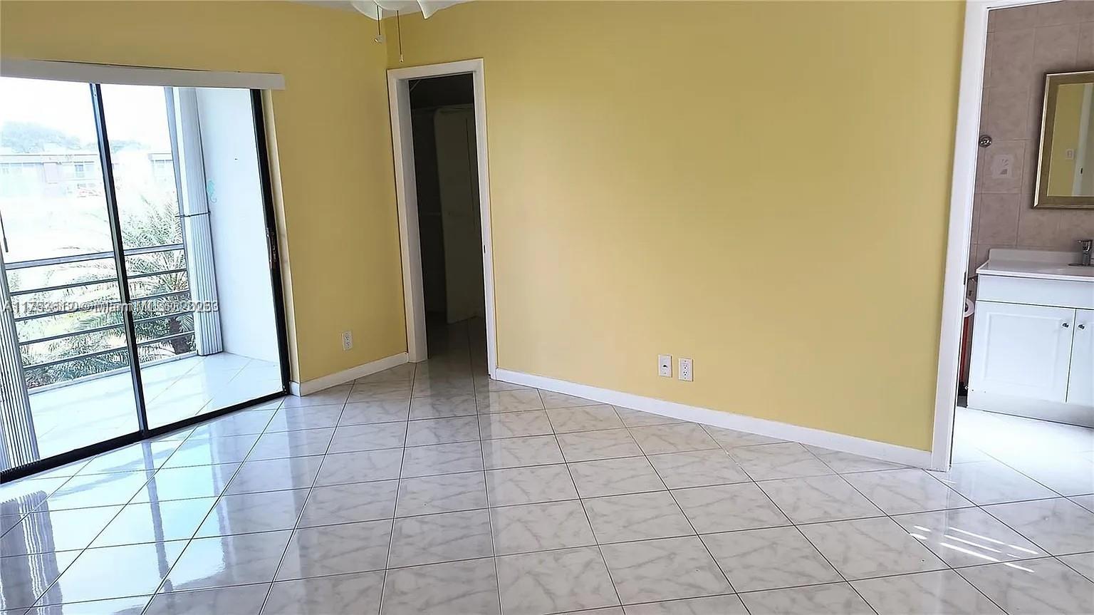 KINGS POINT CAPRI CONDOS - Residential Lease