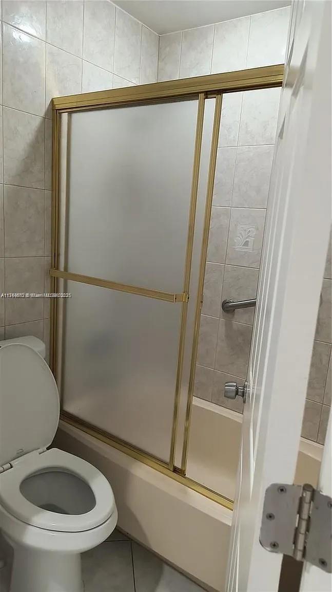 KINGS POINT CAPRI CONDOS - Residential Lease