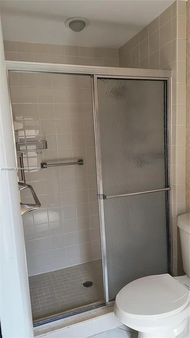 KINGS POINT CAPRI CONDOS - Residential Lease