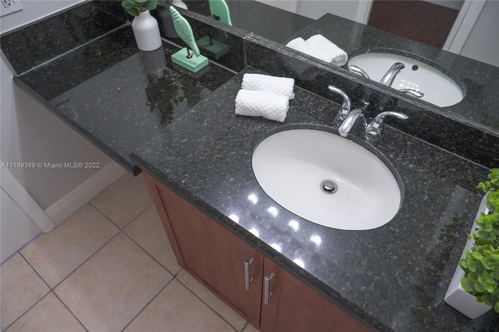 MONTECARLO CONDO - Residential Lease